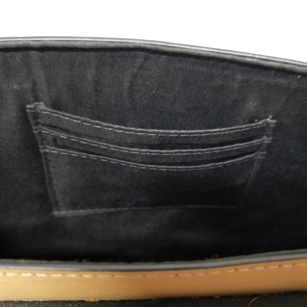 Neiman Marcus Python Embossed Flap Crossbody Clutch Vegan Handbag Tan - Picture 9 of 14